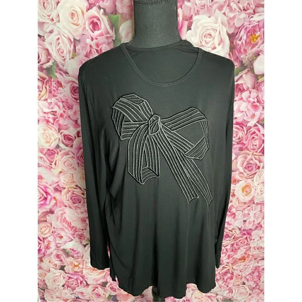 NWOT Revasonee Black Bow Long Sleeve Shirt-LARGE